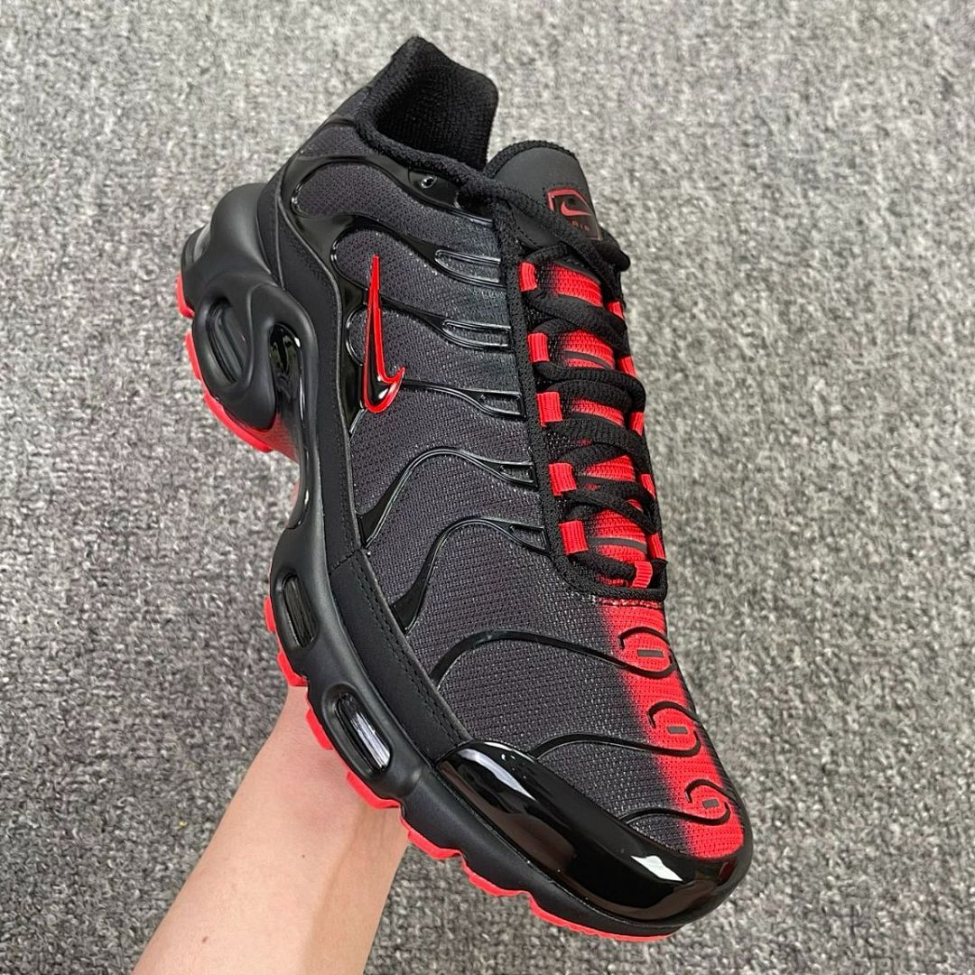 Nike Air Max Plus TN 'Black/University Red' 604133-043