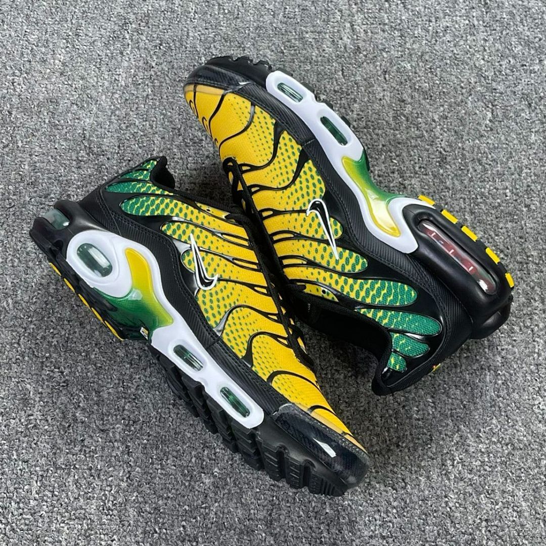Nike Air Max Plus University Gold Green Strike DB0682-700