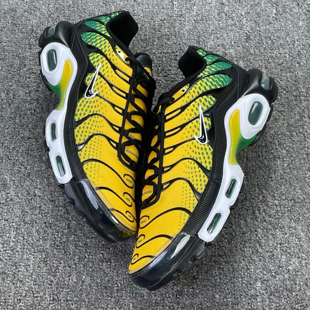 Nike Air Max Plus University Gold Green Strike DB0682-700