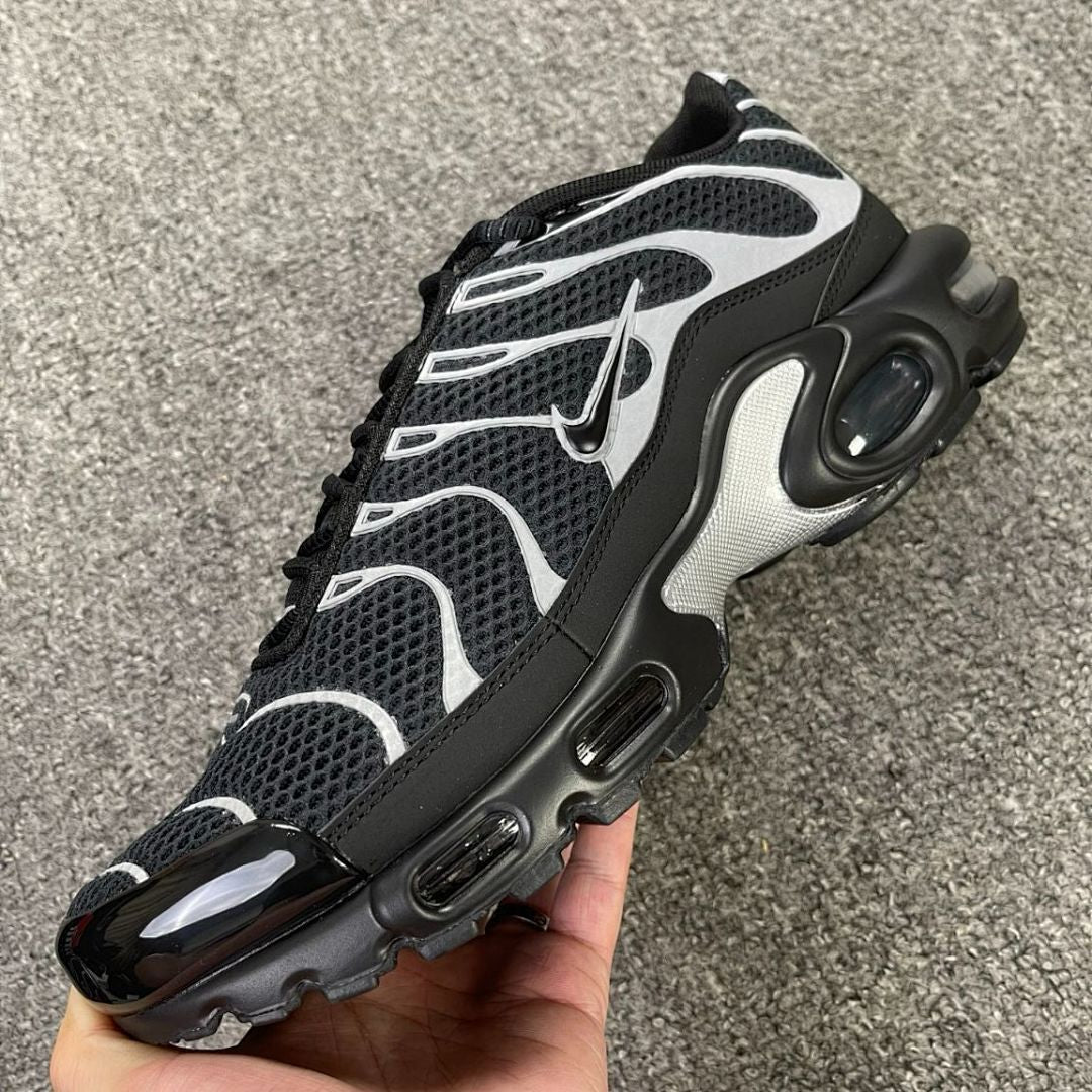 Nike Air Max Plus TN Black Metallic Silver CD0609-001