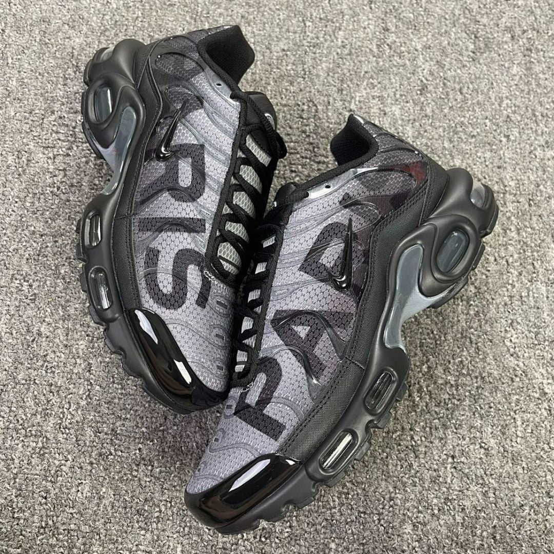 Nike Air Max Plus TN SE Big Logo Black Dark Grey AQ1088-002