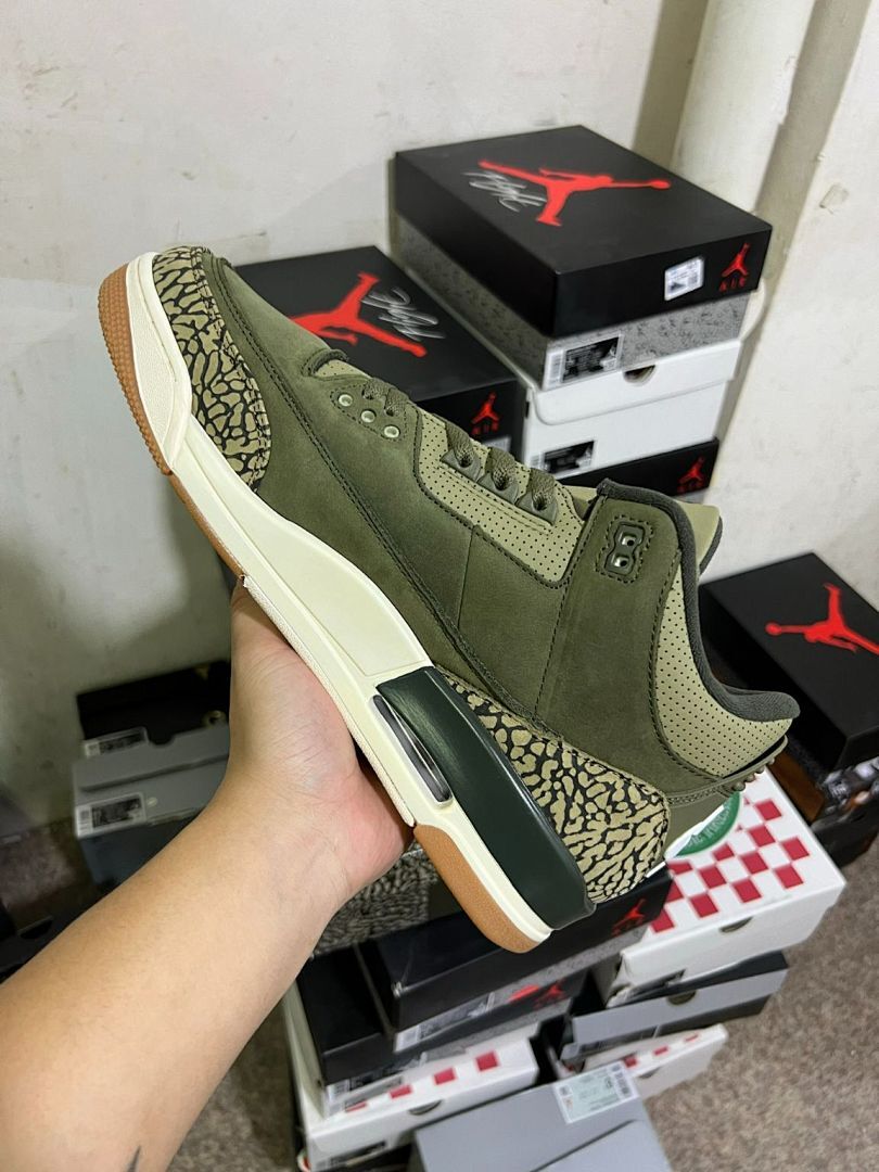 Air Jordan 3 Retro Military Olive CT8532-200