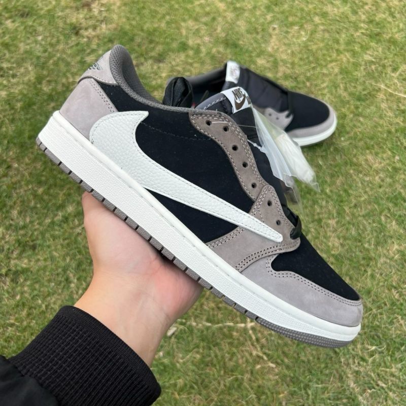 Travis Scott x Air Jordan 1 Low OG Black Phantom DM7866-001