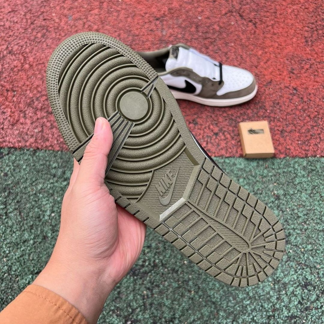 Travis Scott Nike Air Jordan 1 Low OG SP Olive White Black Sail Shoes Sneakers DZ4137-106