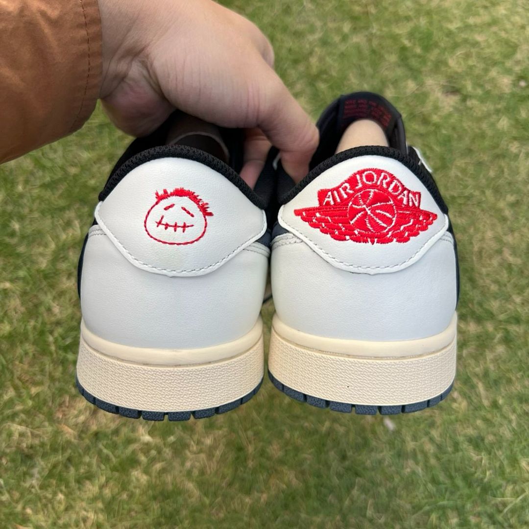 Nike Air Jordan 1 Low OG SP Travis Scott Phantom Sneakers Black Phantom University Red DM7866-001 Men's Designer Collaboration Shoes Limited Edition