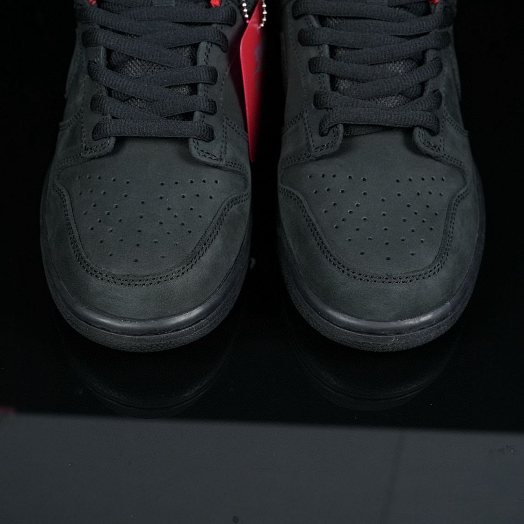 Nike SB Dunk Low Supreme '94 Black Red Sneakers Shoes (436329-001)
