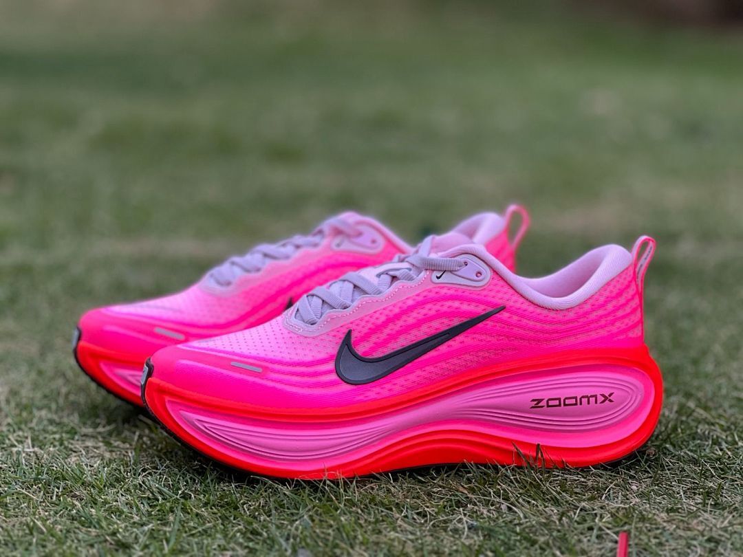 Nike ZoomX Invincible Run Flyknit 3 Running Shoes - Hyper Pink/Black/Light Smoke Grey