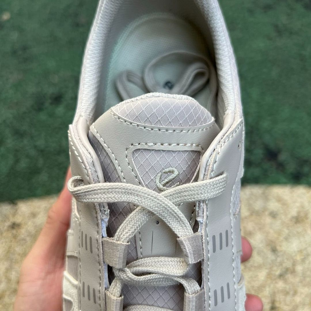 Beige Unisex Lightweight Breathable Mesh and Faux Suede Casual Walking Shoes