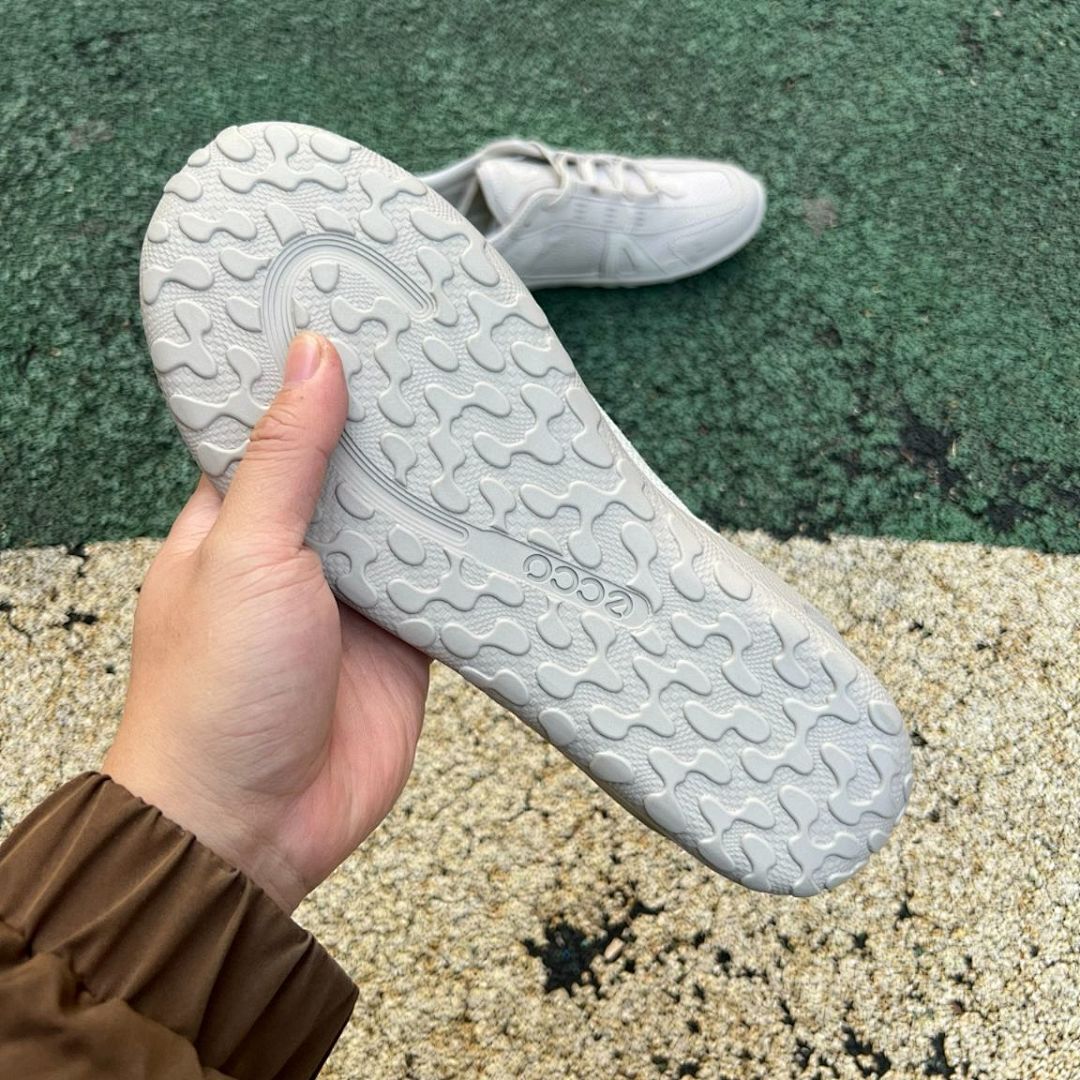 Beige Unisex Lightweight Breathable Mesh and Faux Suede Casual Walking Shoes