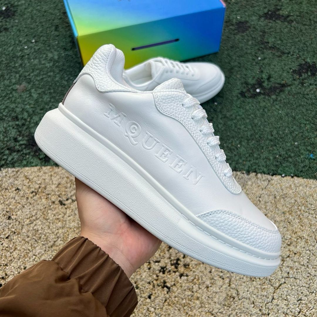 Alexander McQueen Oversized Sneaker White Leather Platform Trainers 553770 WHGP7 9000