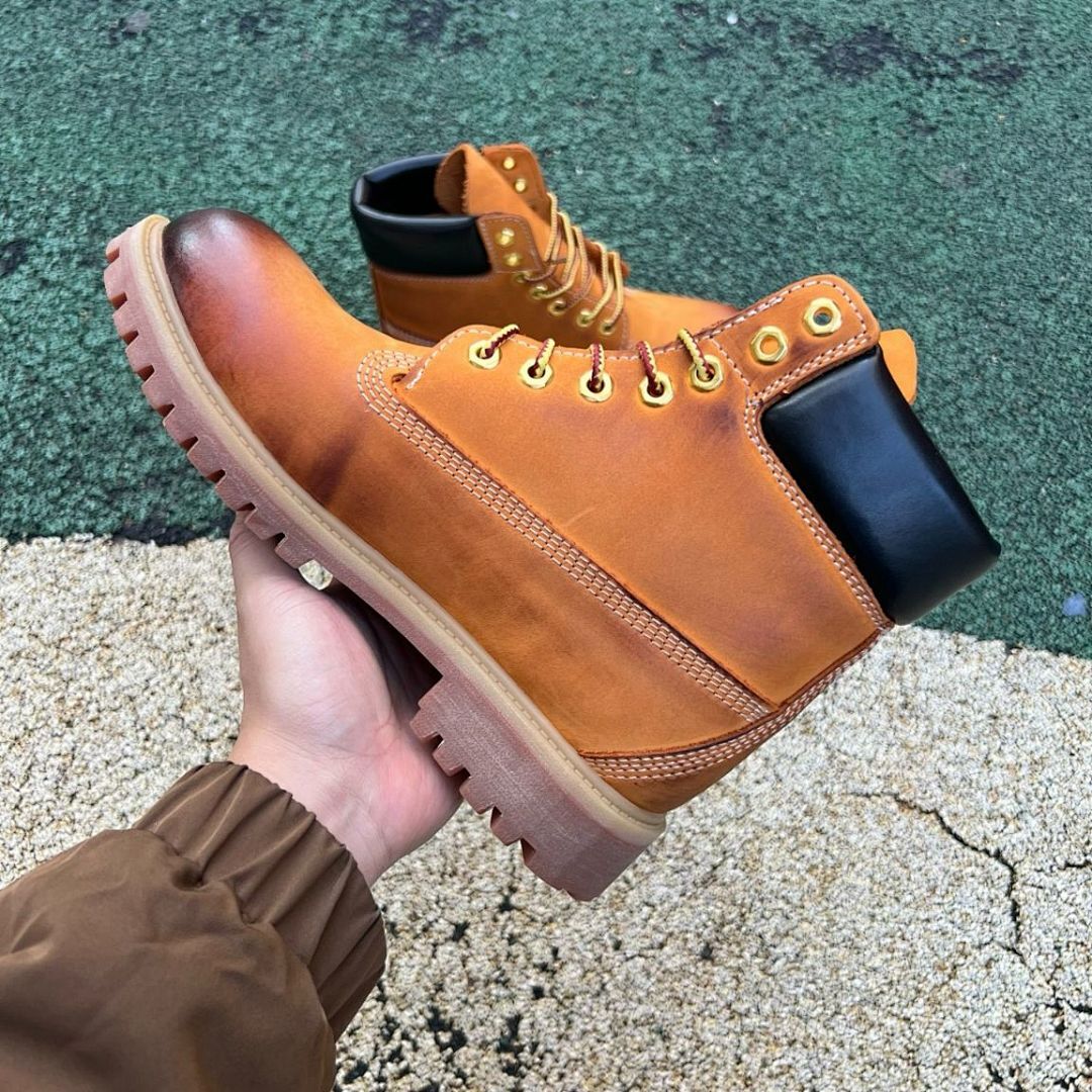 Timberland Men's 6-Inch Premium Burnished Waterproof Leather Boots - Dark Rust A1JGA