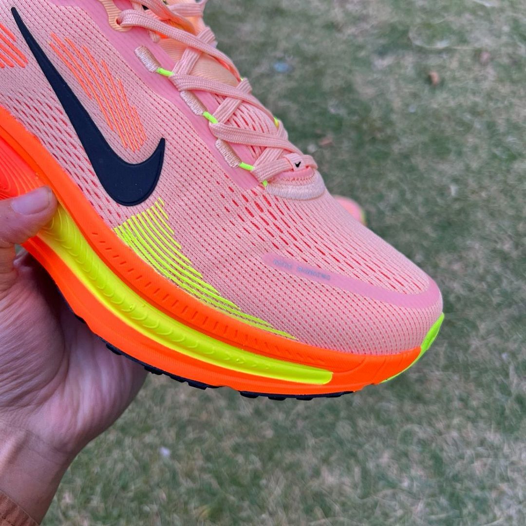 Nike ZoomX Invincible Run Flyknit 3 Peach Cream Bright Crimson Vapor Green Running Shoes