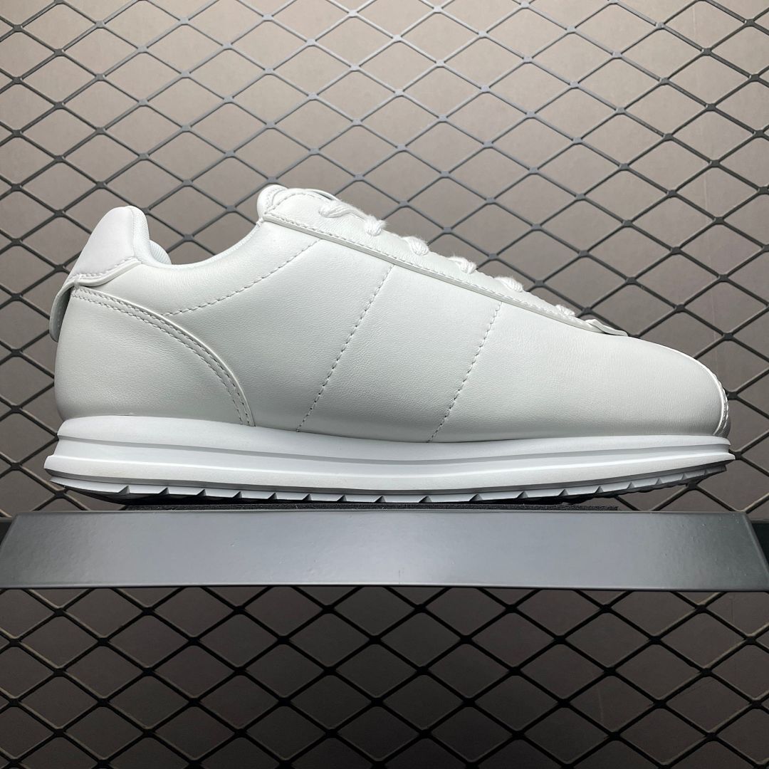 Louis Vuitton Run Away Sneaker White Leather Low Top 1A8KII