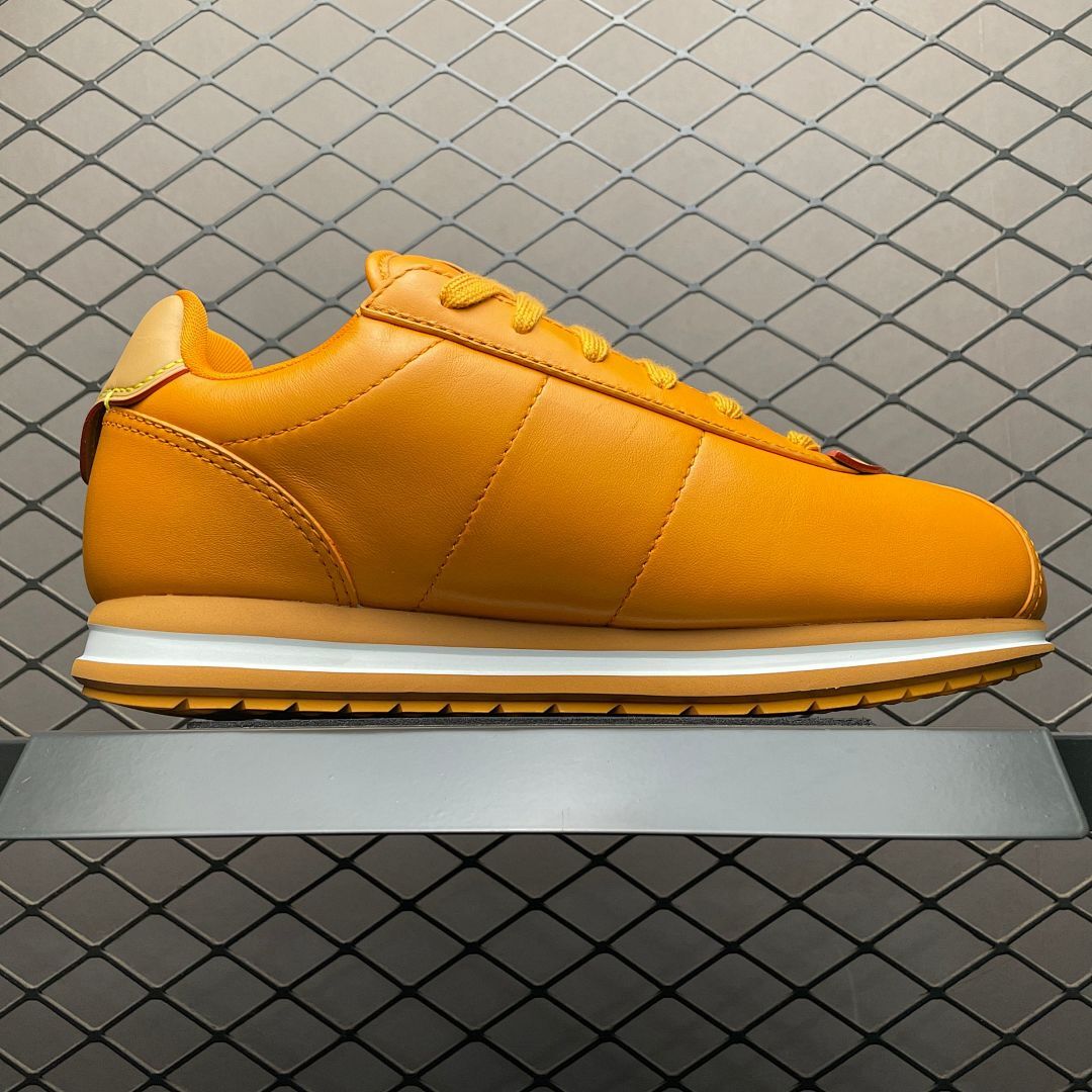 Louis Vuitton LV Runner Tactic Sneaker Orange 1A9B6H