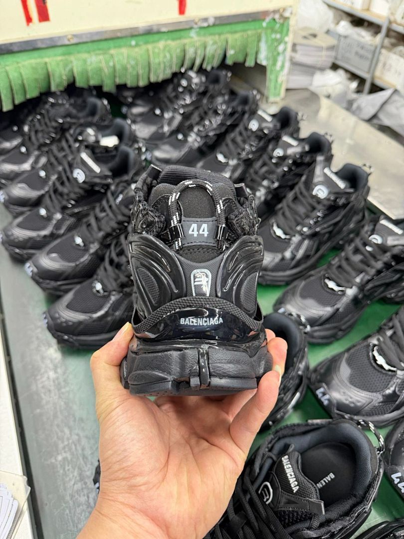 Balenciaga Runner Sneakers Black