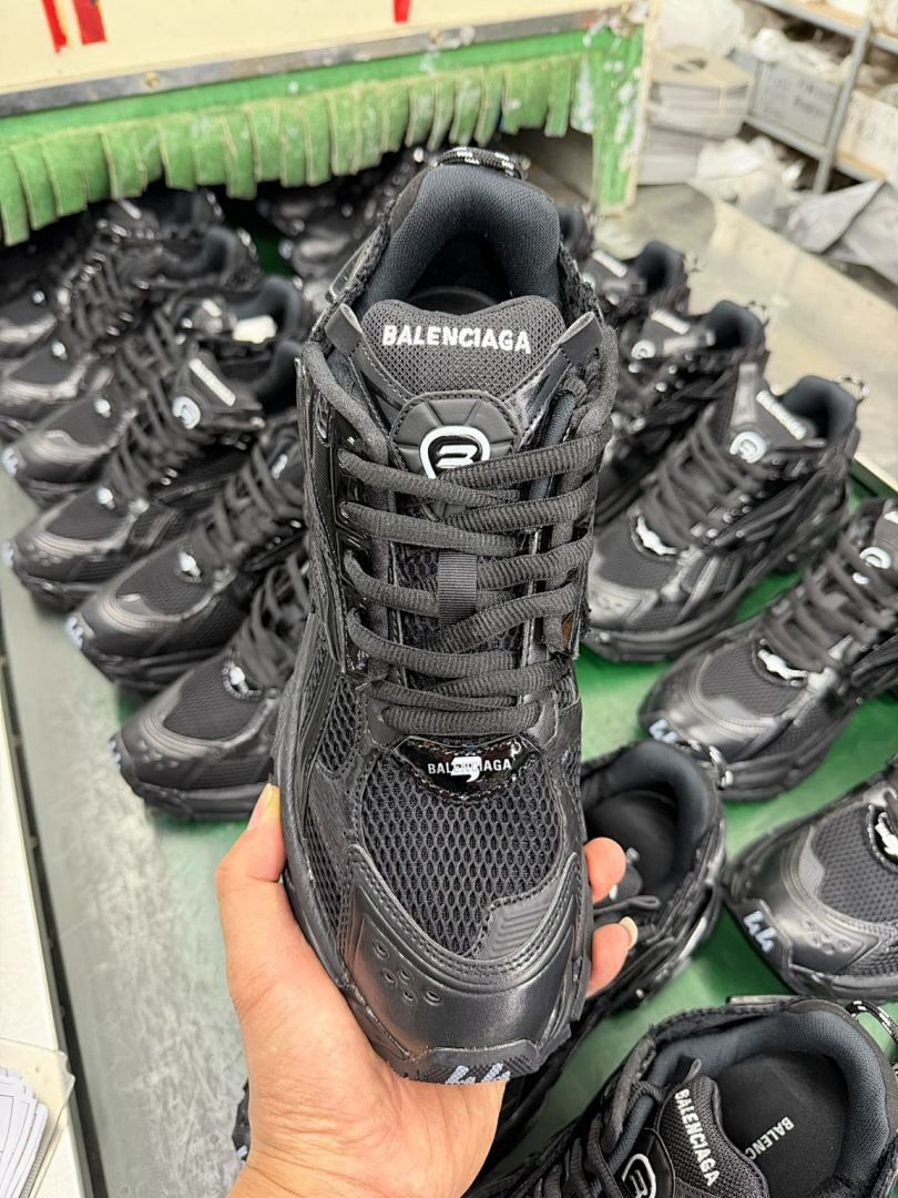 Balenciaga Runner Sneakers Black