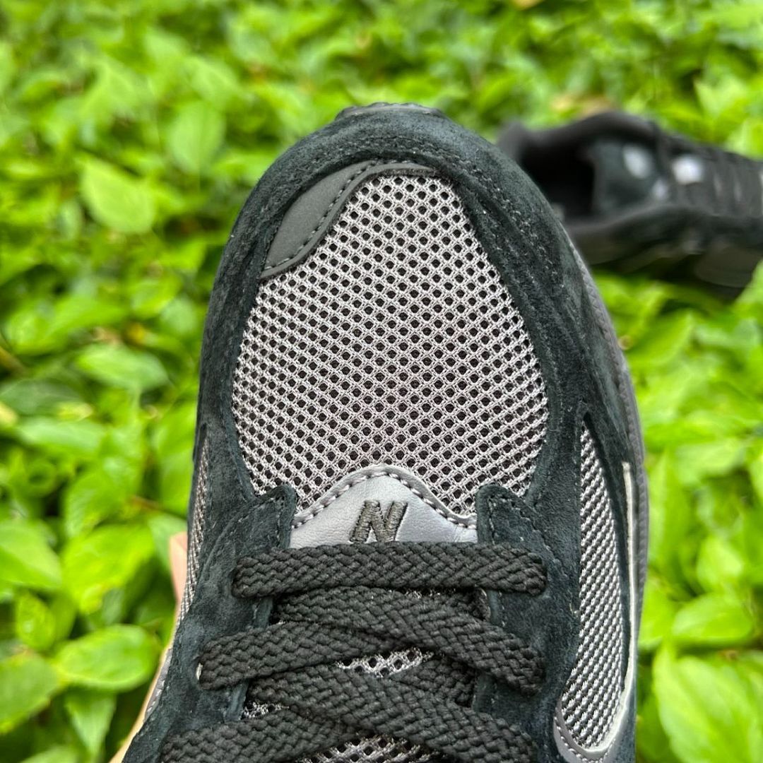 New Balance 2002R Phantom Dark Grey Black Lifestyle Sneakers M2002RVA