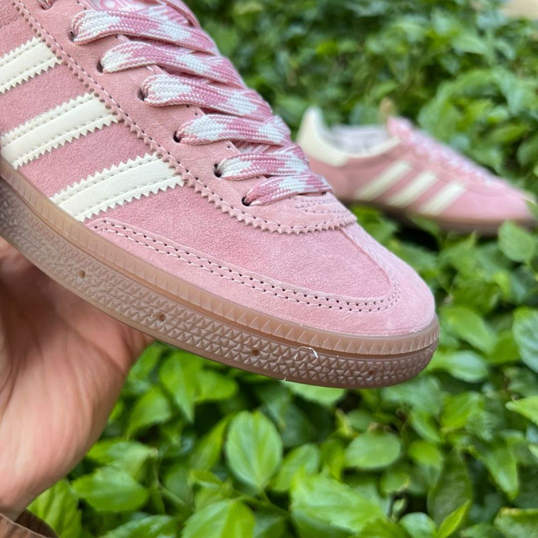 Adidas Handball Spezial IF6561 Women's Clear Pink Suede Cloud White Stripes Gum Sole Retro Sneakers Trainers Shoes