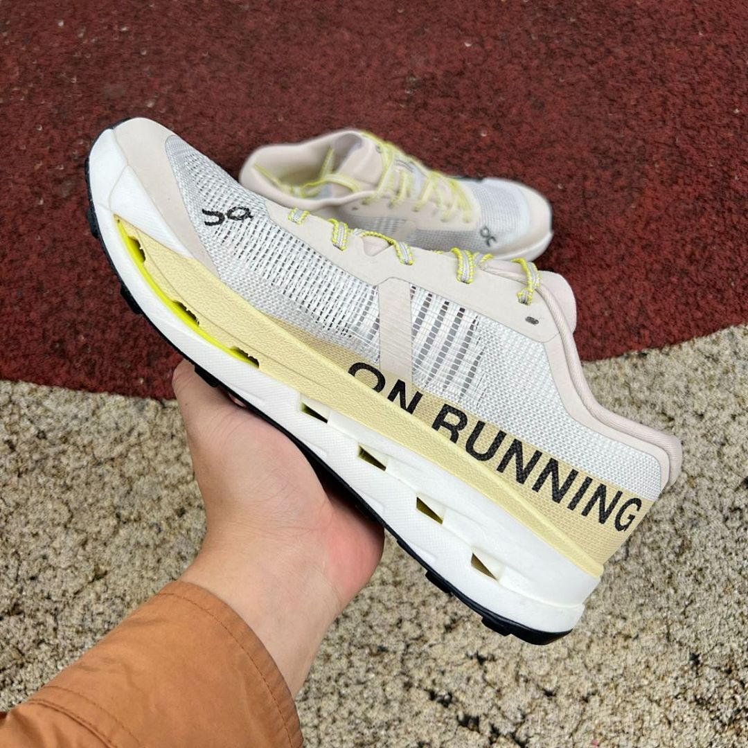 On Running Cloudboom Echo 3 Performance Carbon Plate Running Shoes Undyed White Neon Yellow