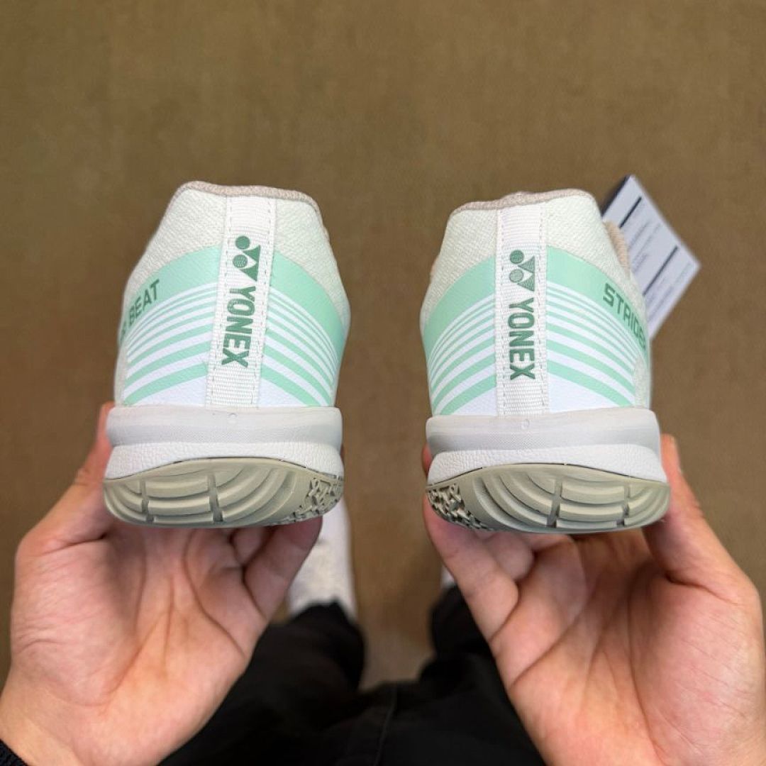 Yonex Strider Beat Badminton Shoes White Mint Green