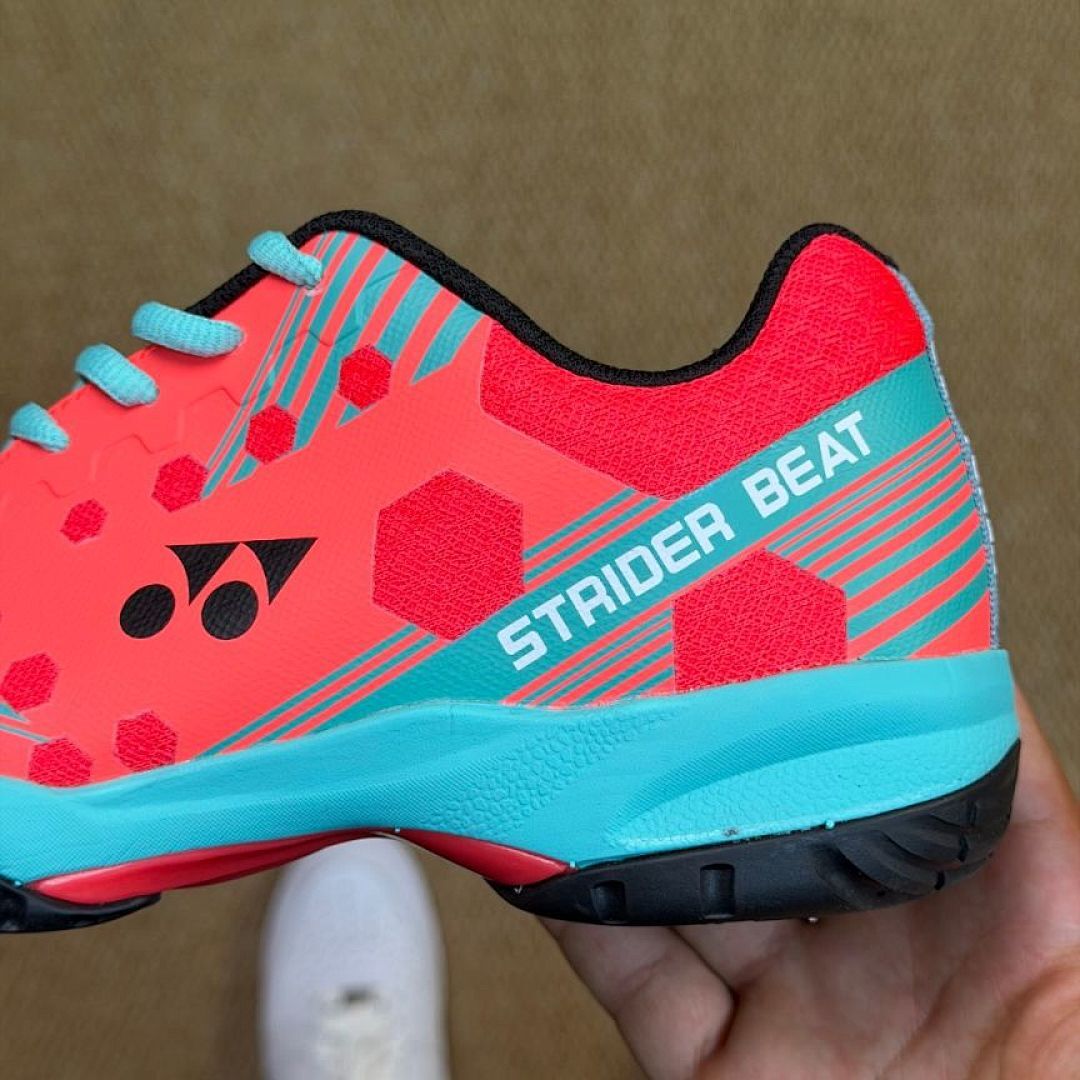 Yonex Strider Beat Badminton Shoes - Coral Red Aqua Blue ERGOSHAPE