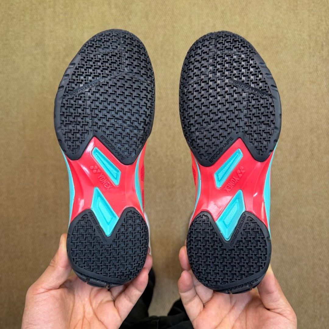Yonex Strider Beat Badminton Shoes - Coral Red Aqua Blue ERGOSHAPE
