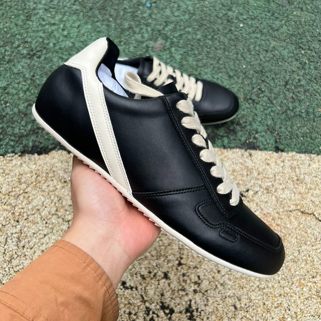 Men's Black Leather Low Top Sneakers with Cream Side Stripe & Heel Tab - Off-White Laces & Sole Casual Fashion Trainers
