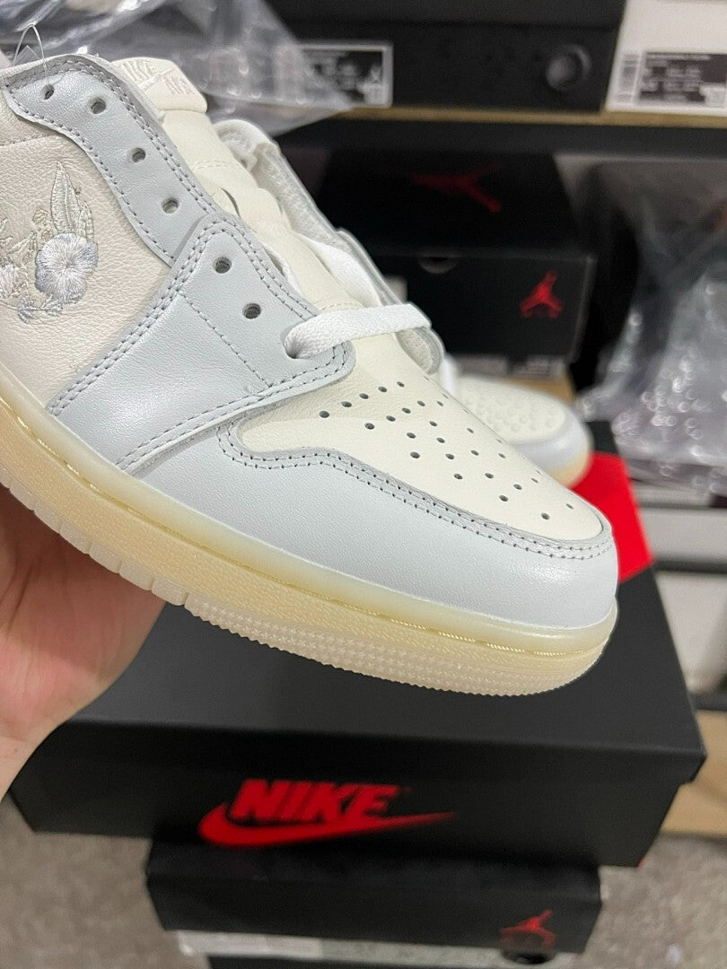 Air Jordan 1 Low SE "Floral Embroidery" White Light Smoke Grey Sail FN8918-100 Women's Sneakers