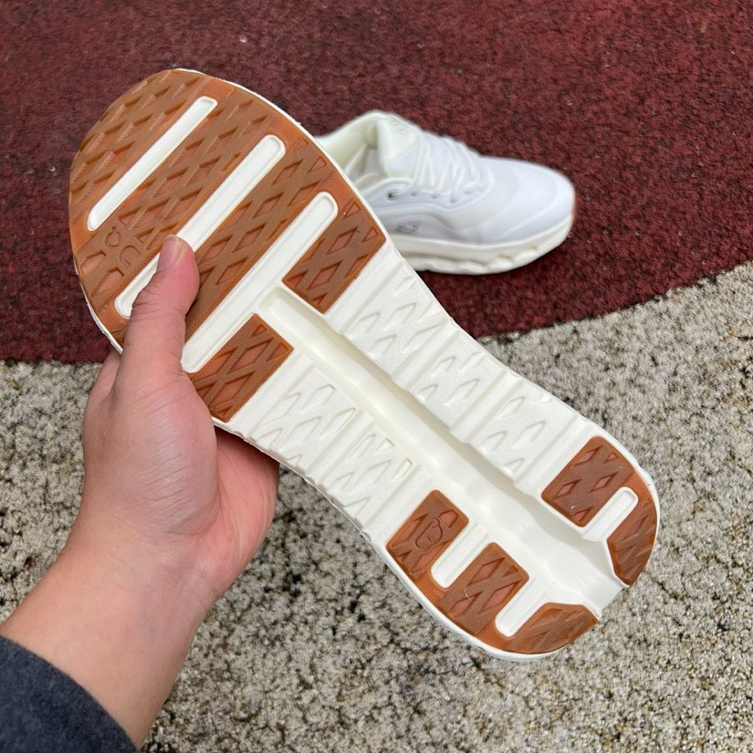 On Running CloudTec Phase Undyed Running Shoes