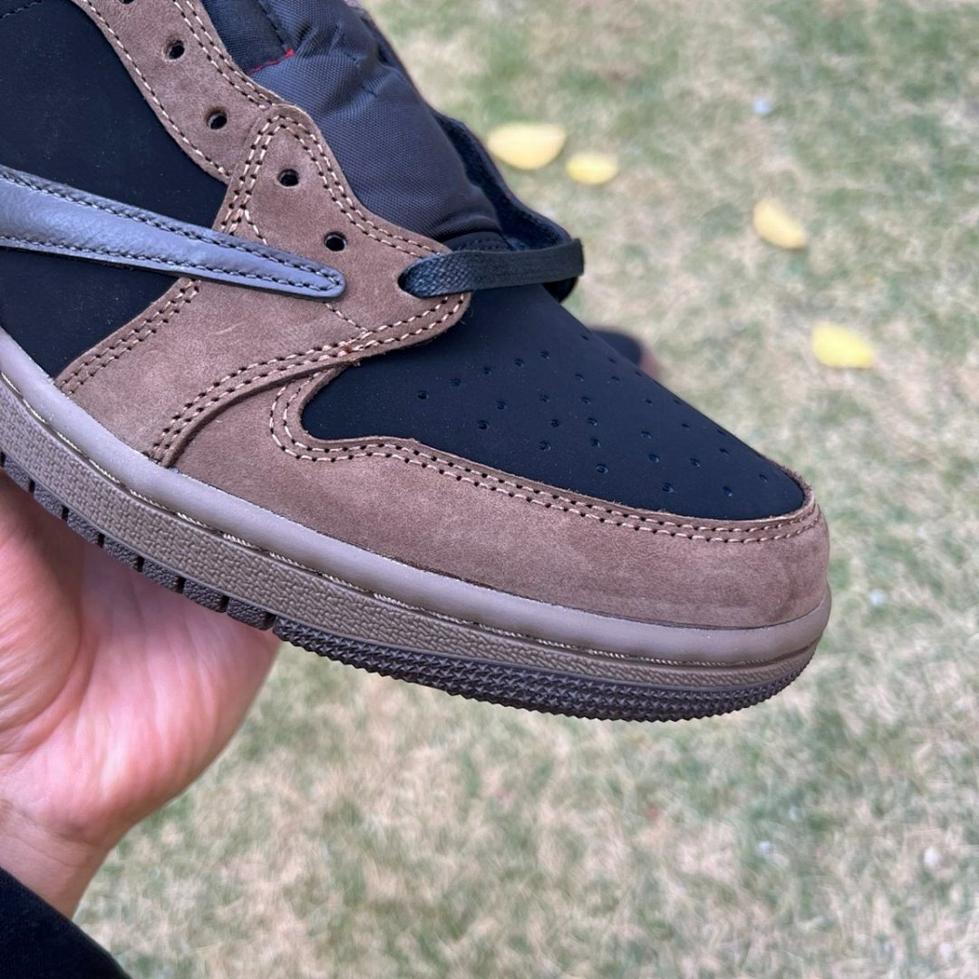 Travis Scott Air Jordan 1 Low Black Dark Mocha Reverse Swoosh