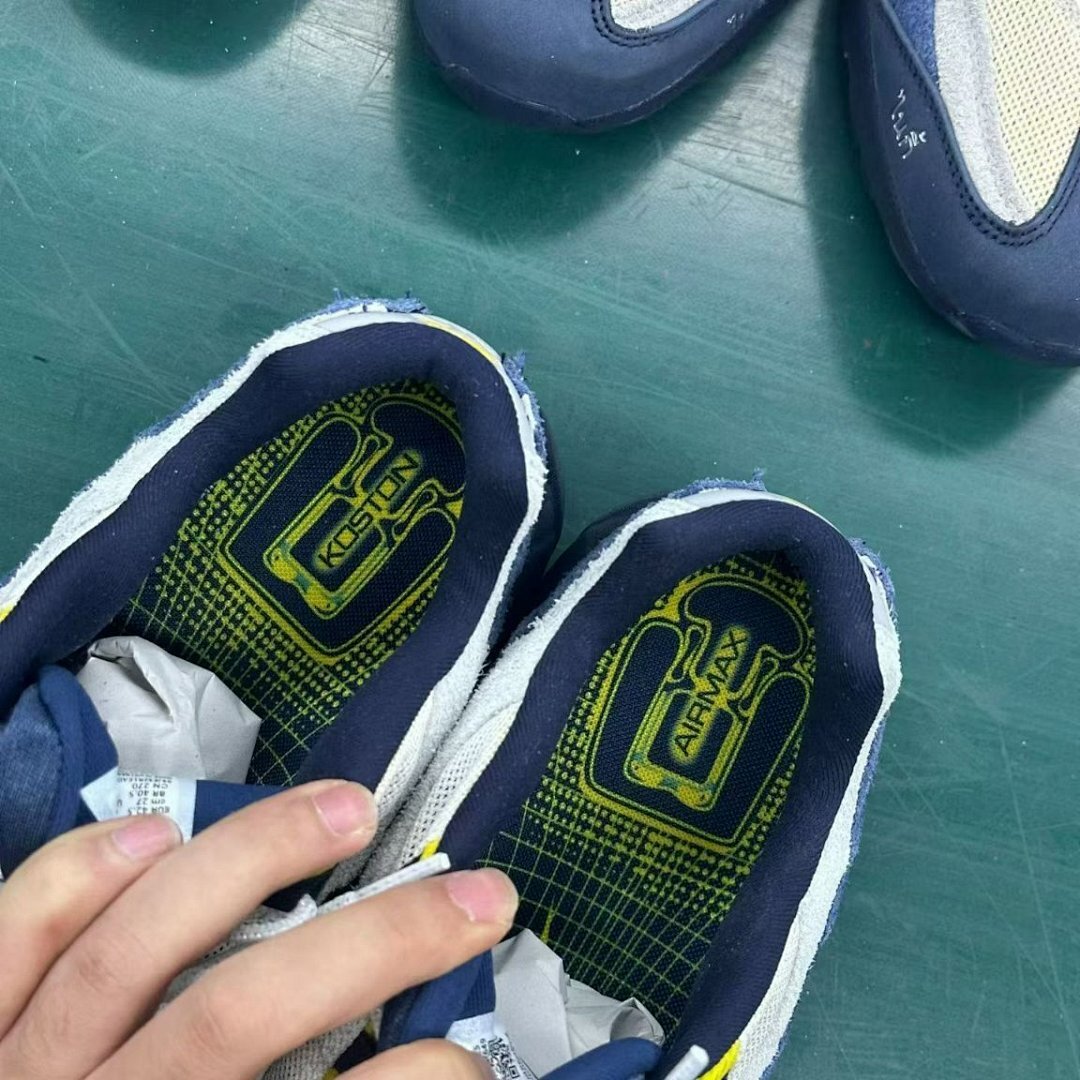 Nike Air Max 95 'Japan' DH7576-400 Men's Sneakers Navy Yellow White Frayed Denim