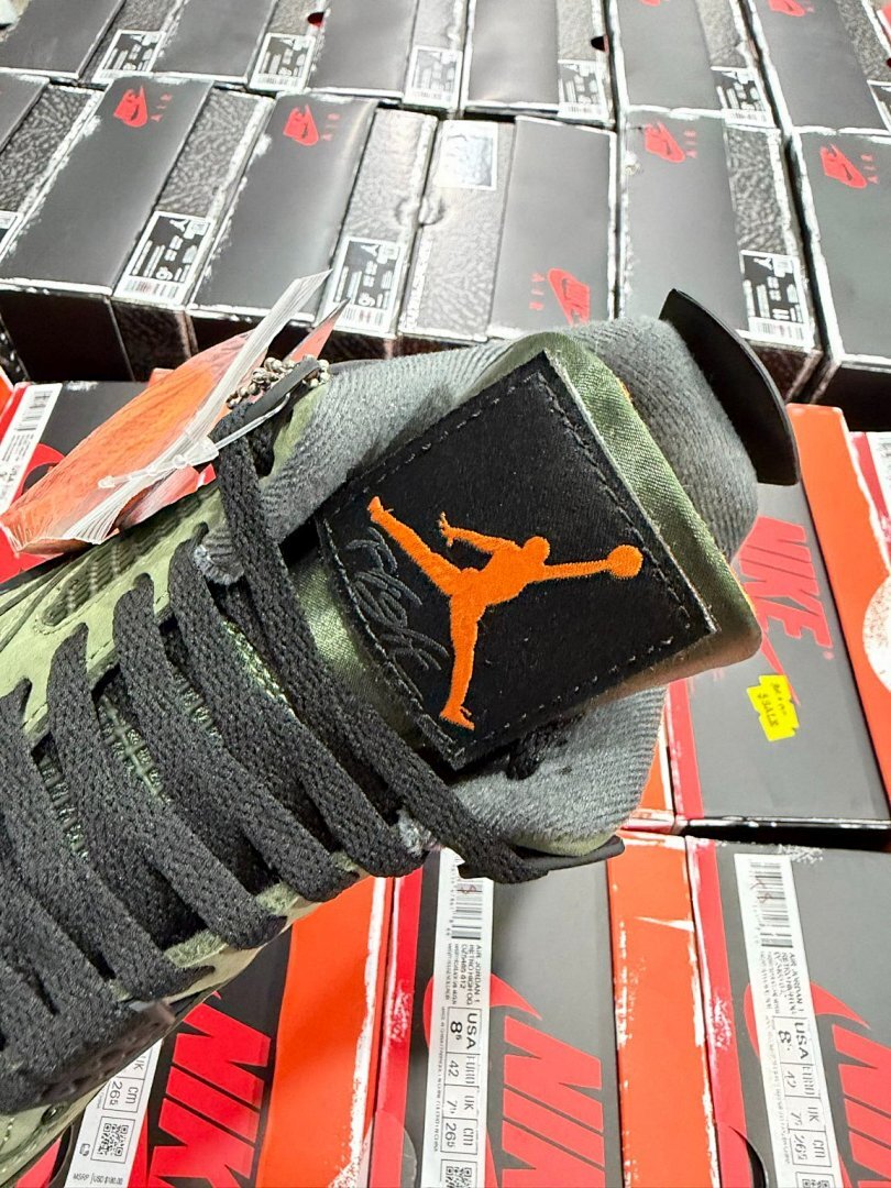 Air Jordan 4 Retro Travis Scott Cactus Jack Olive Black Sail