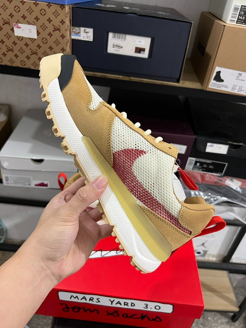 Nike Mars Yard 3.0 Trail Outdoor Lifestyle Sneakers Khaki Cream Red Black Men's