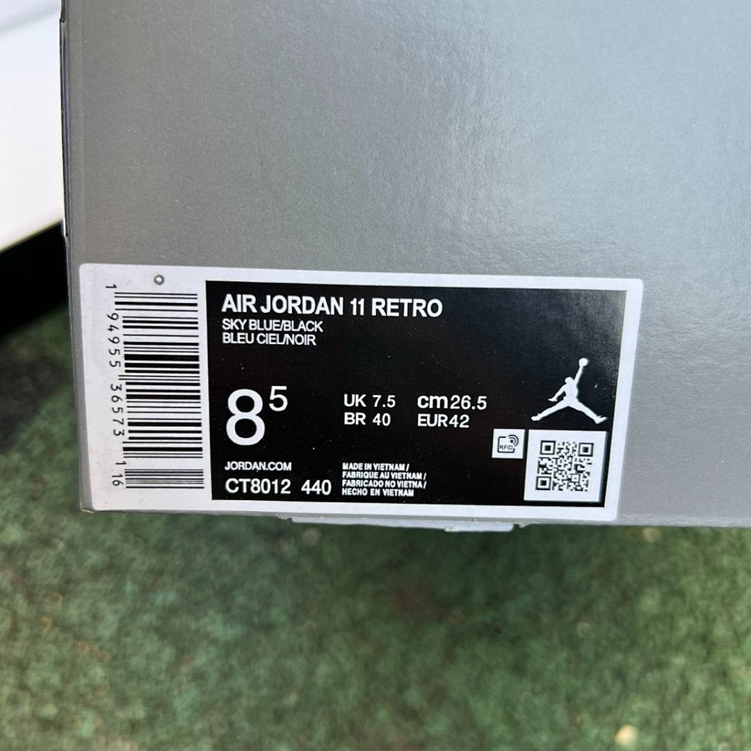 Air Jordan 11 Retro "Pantone" University Blue Black Patent Leather Sneakers Shoes 683072-405
