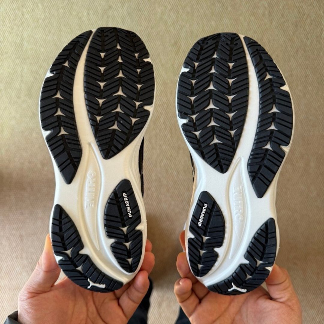 Puma Deviate Nitro 2 Men's Running Shoes Black White Performance Trainers 376785-01