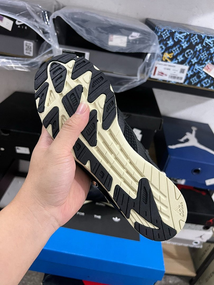Adidas x SFTM Adizero Adios Pro 3 Black Cream SFTM-006 Running Shoes Sneakers