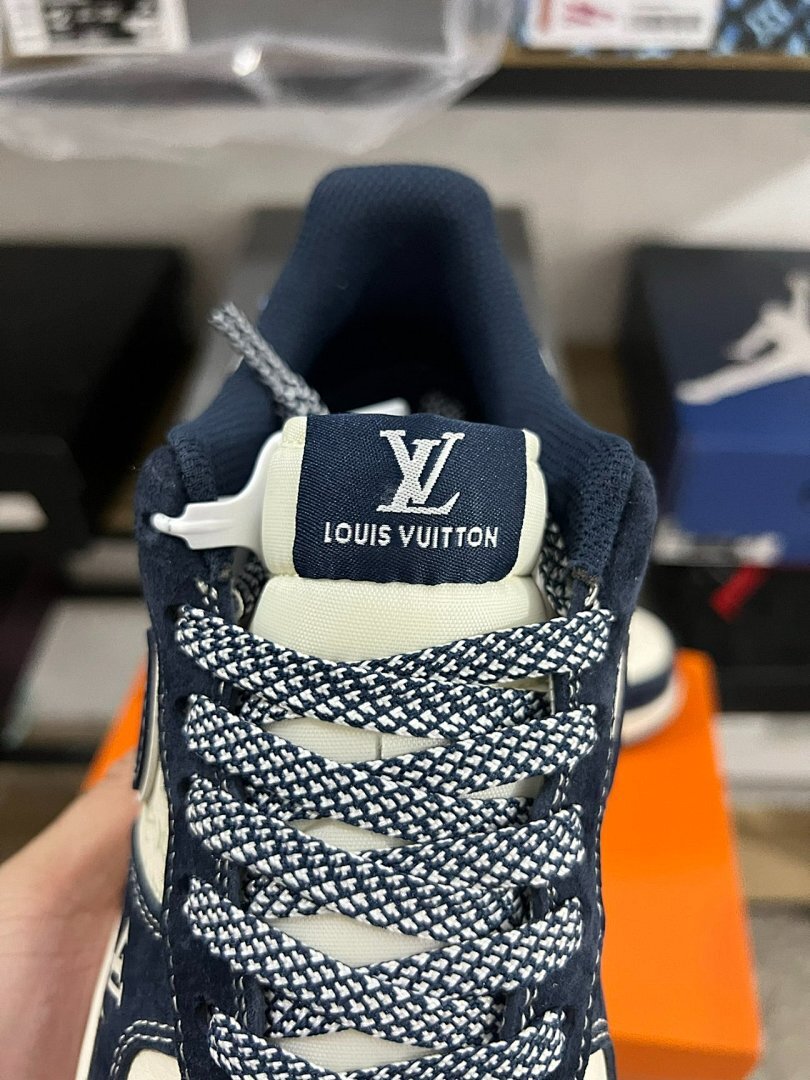 Louis Vuitton x Nike Air Force 1 Low Virgil Abloh Monogram Navy Blue Cream Sneakers N140