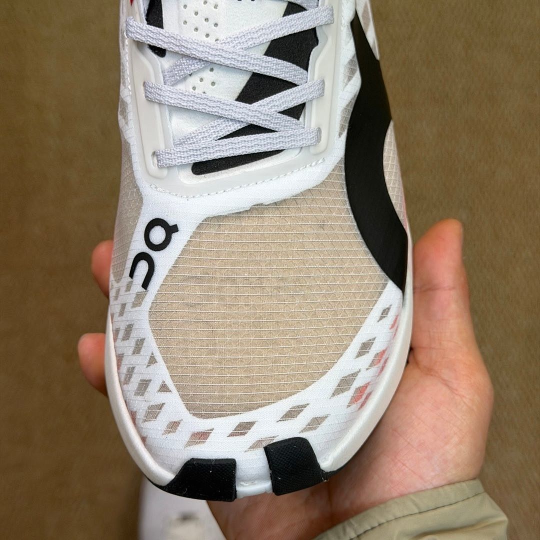 On Cloudboom Echo 3 Performance Running Shoes White Black Flame