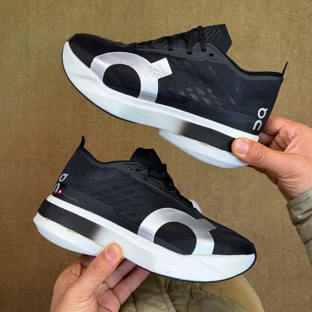 On Running Cloudgo Black Silver White Running Shoes