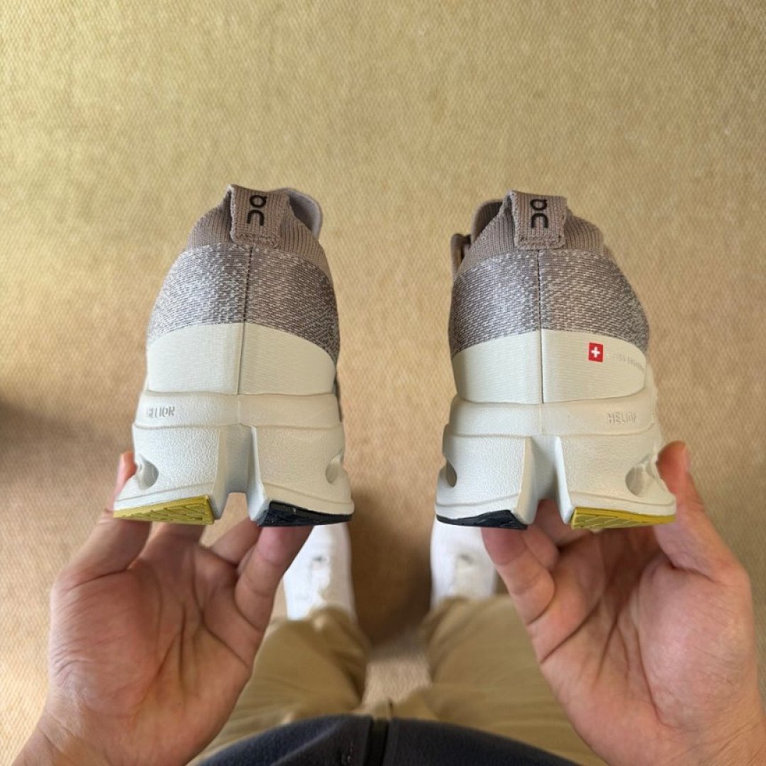On Running Cloudmonster Running Shoes - Alloy/Glacier