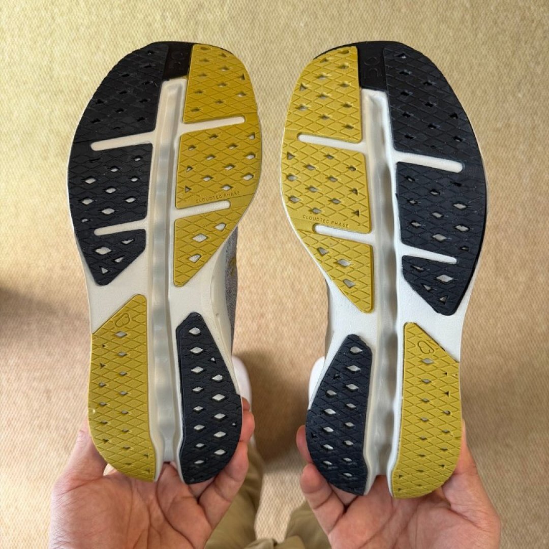 On Running Cloudmonster Running Shoes - Alloy/Glacier