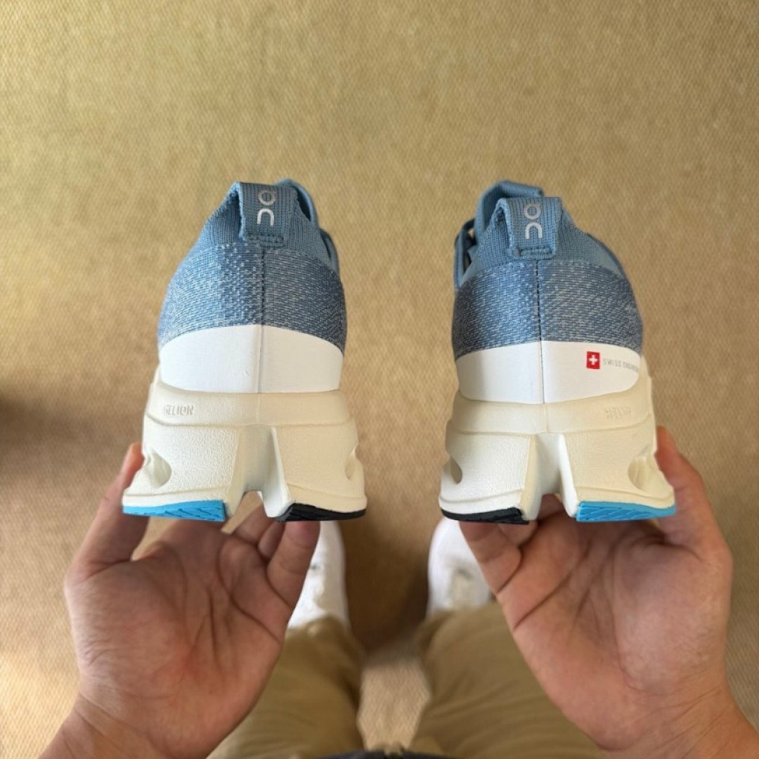 On CloudTec Phase Undyed Sky Light Blue Running Shoes 30.98270