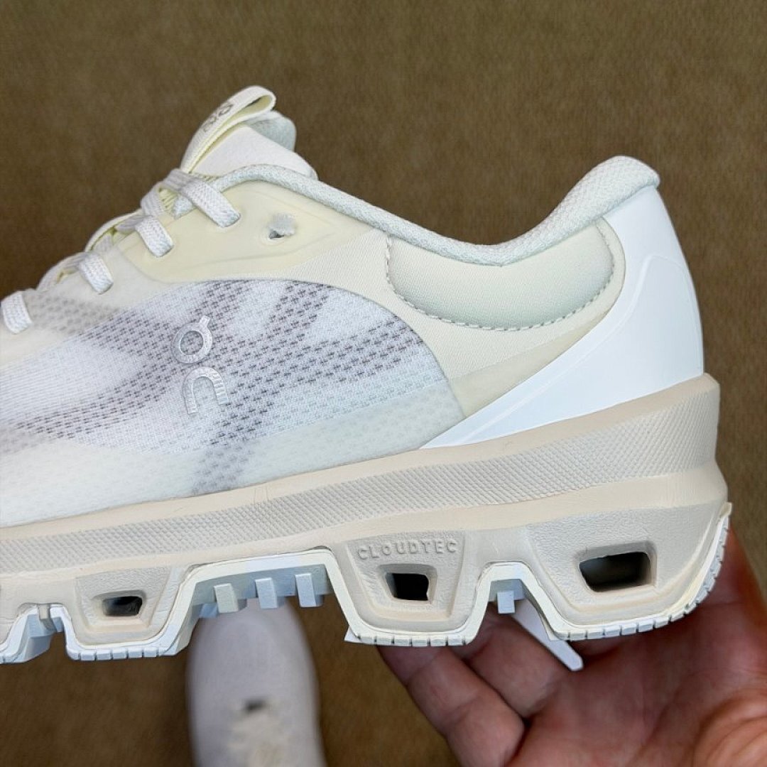 On Running Cloudwander Undyed-White Men's Trail Hiking Shoes Sneakers Outdoor Walking Footwear Code 63.98777