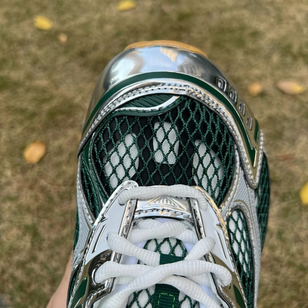 Bottega Veneta Orbit Sneakers Silver Green Metallic Mesh 755106V2D808282