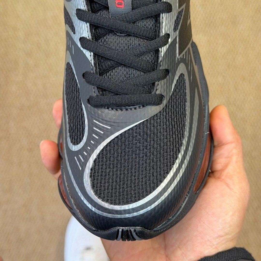 New Balance Black Silver Metallic Pod Sole Runner Sneakers