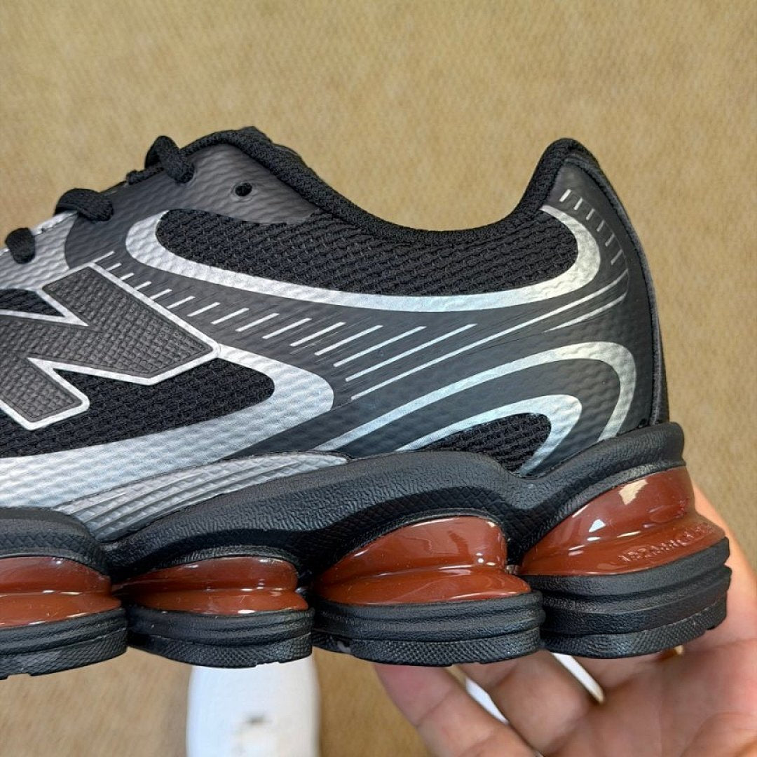 New Balance Black Silver Metallic Pod Sole Runner Sneakers