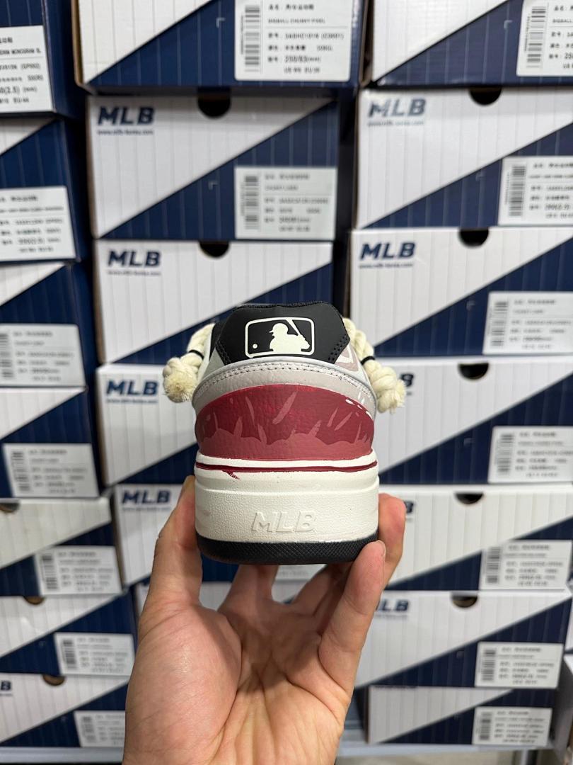 MLB BIGBALL CHUNKY PIXEL Unisex Off-White Beige Maroon Chunky Sneakers 3ASHC101N (C0001)