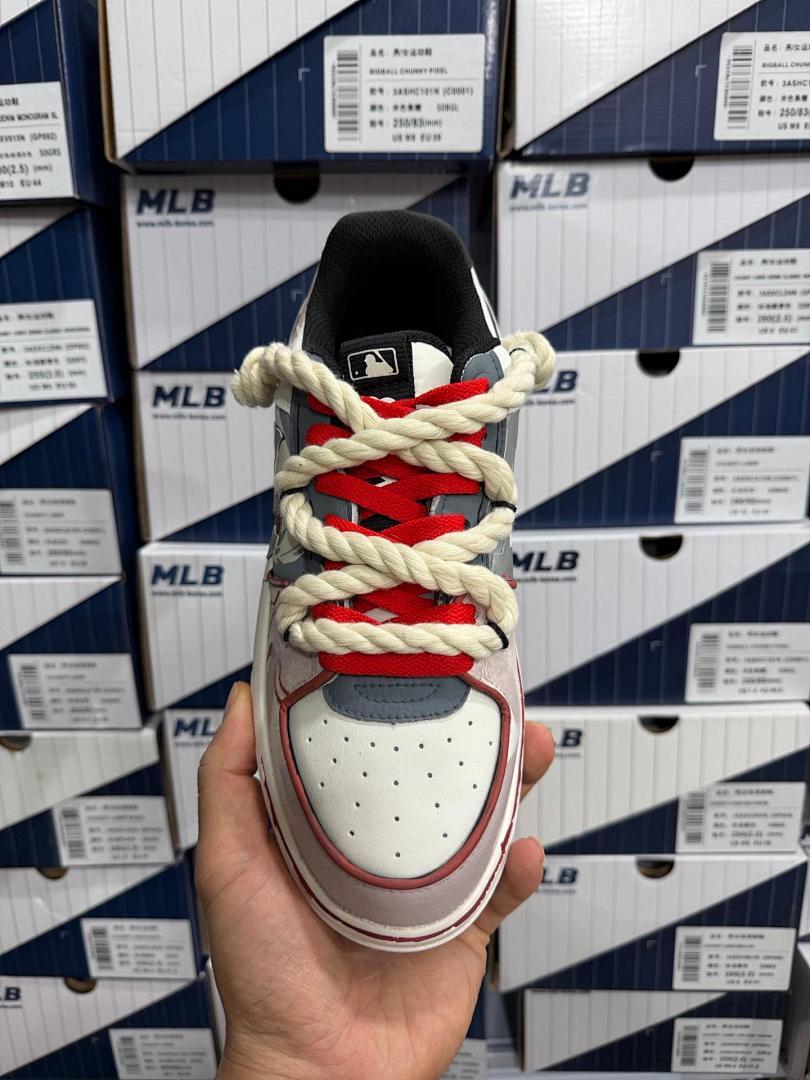 MLB BIGBALL CHUNKY PIXEL Unisex Off-White Beige Maroon Chunky Sneakers 3ASHC101N (C0001)