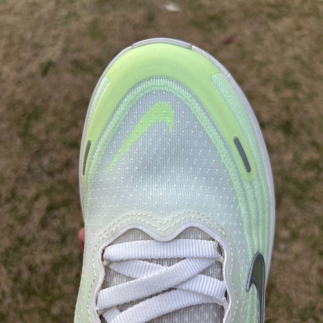 Nike Invincible 3 ZoomX Barely Volt White Platinum Tint Max Cushion Running Shoes DR2615-700