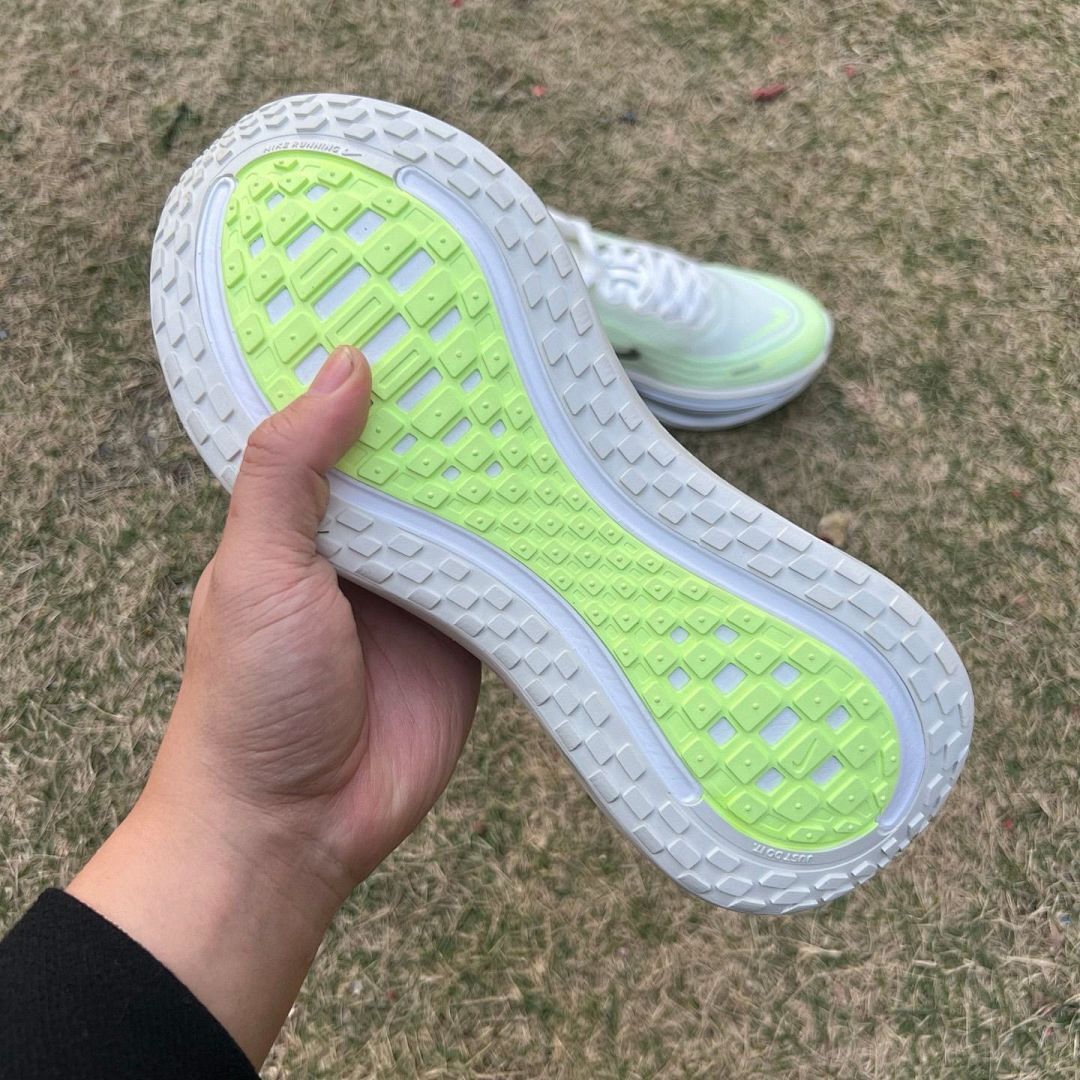 Nike Invincible 3 ZoomX Barely Volt White Platinum Tint Max Cushion Running Shoes DR2615-700